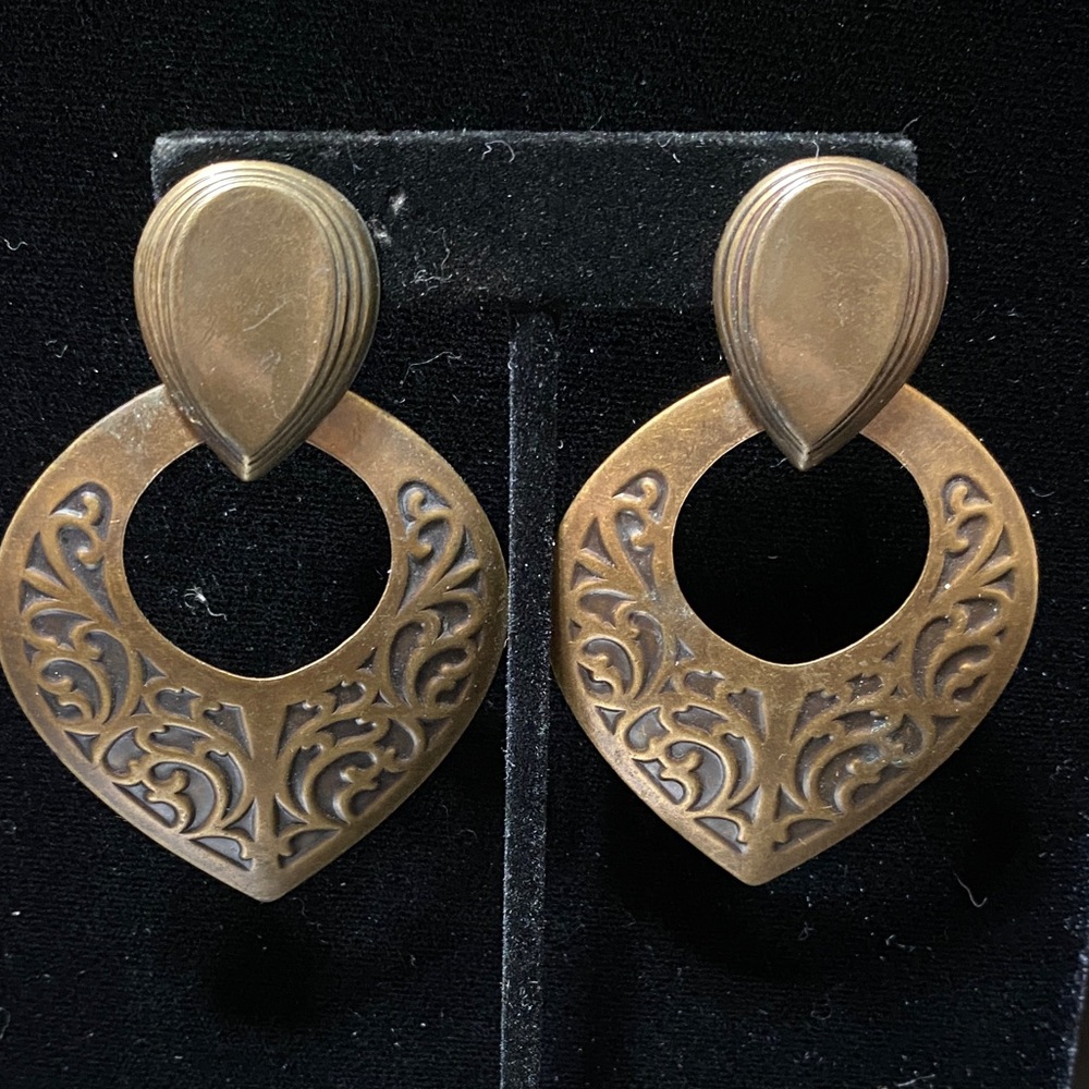 Elegant vintage pressed tin dangling Teardrop pierced Earrings